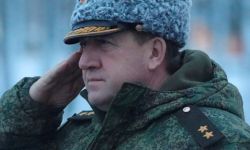 مصادر : إقالة قائد القوات الروسية في سوريا